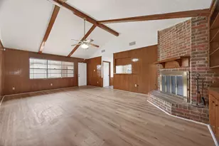 13335 Trompilla Ln, Houston, TX 77083 - Photo 7