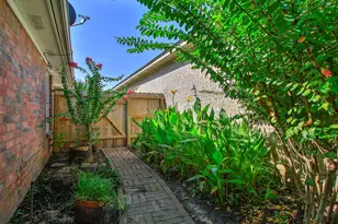 422 Cherry Laurel Dr, Tomball, TX 77375 - Photo 41