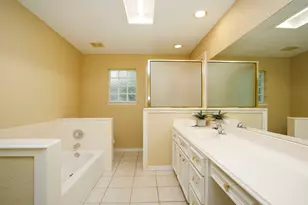 422 Cherry Laurel Dr, Tomball, TX 77375 - Photo 31