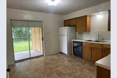 101 Willenberg Road #9, Lake Jackson, TX 77566 - Photo 3