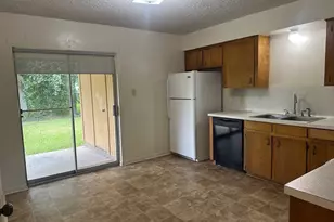 101 Willenberg Rd, Lake Jackson, TX 77566 - Photo 3