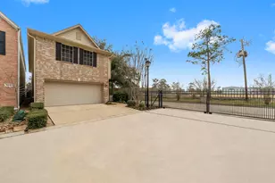 1302 Ella Pl, Houston, TX 77008 - Photo 3