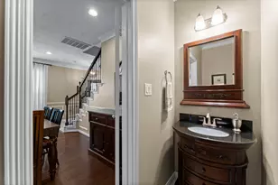 1302 Ella Pl, Houston, TX 77008 - Photo 29