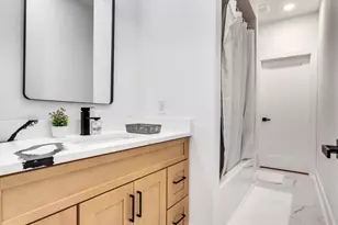 2711 Berry St, Houston, TX 77004 - Photo 19
