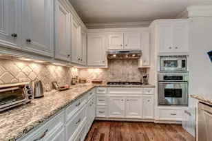 1916 W Bell St, Houston, TX 77019 - Photo 7