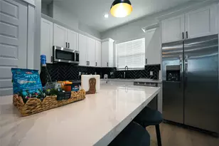 1614 Euel St, Houston, TX 77009 - Photo 5