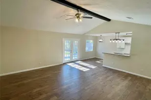 308 E Dumble St, Alvin, TX 77511 - Photo 3