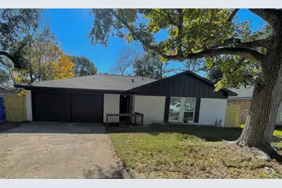 308 E Dumble Street, Alvin, TX 77511 - Photo 1