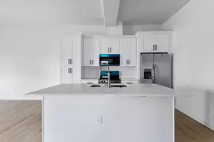 1325 35th St, Galveston, TX 77551 - Photo 5