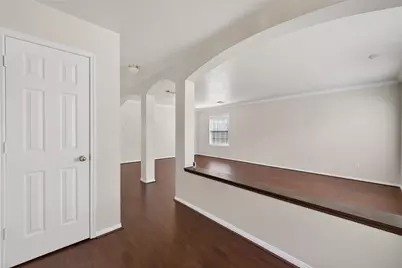 6002 Villa Hills Drive, Houston, TX 77066 - Photo 5