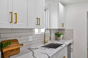 6207 Rollingbrook Dr, Houston, TX 77096 - Photo 11