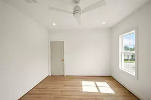 1109 Tabor St, Houston, TX 77009 - Photo 23