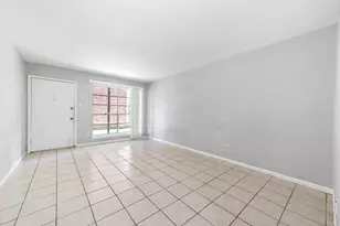 9616 Long Point Rd, Houston, TX 77055 - Photo 9