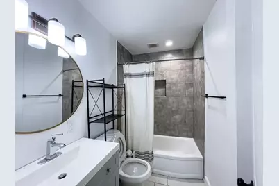 5211 Myrtlewood Street, Houston, TX 77033 - Photo 11