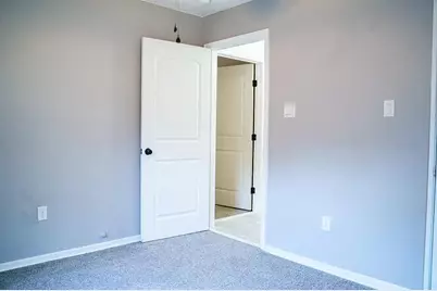 5211 Myrtlewood Street, Houston, TX 77033 - Photo 7