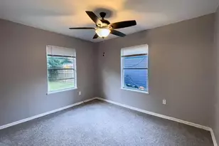 5211 Myrtlewood St, Houston, TX 77033 - Photo 15