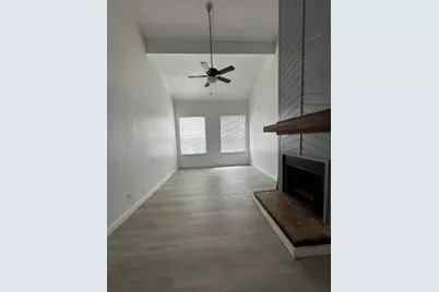 14 Lakeway Street, Conroe, TX 77304 - Photo 3
