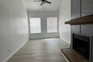 14 Lakeway St, Conroe, TX 77304 - Photo 3