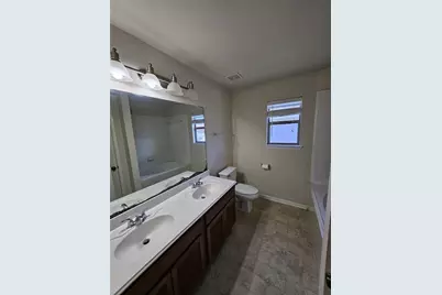 13122 Stratford Skies Lane, Houston, TX 77072 - Photo 27