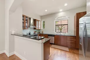 2110 Shearn St, Houston, TX 77007 - Photo 7