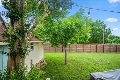 907 Clinton Street, Brenham, TX 77833 - Photo 29