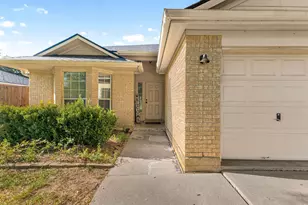 2810 Brookmist Ln, Dickinson, TX 77539 - Photo 5