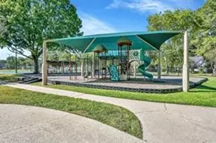 17107 Rustington Dr, Spring, TX 77379 - Photo 41