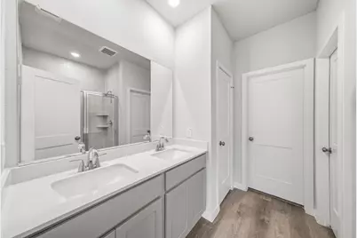 302 Amy Street, Angleton, TX 77515 - Photo 13