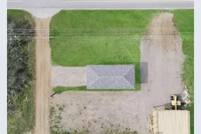 996 S Mae Street, Gilchrist, TX 77617 - Photo 7