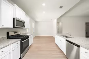 14402 Sun Coral Dr, Texas City, TX 77539 - Photo 7