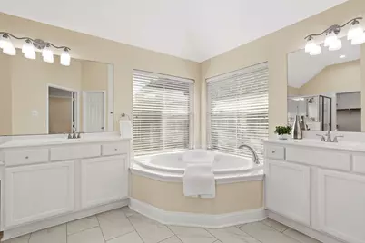 2038 Crisfield Drive, Sugar Land, TX 77479 - Photo 25