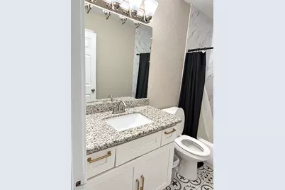 604 Linda Lane, Alvin, TX 77511 - Photo 9