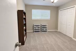604 Linda Ln, Alvin, TX 77511 - Photo 15