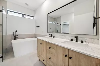 4427 Eigel Street, Houston, TX 77007 - Photo 13