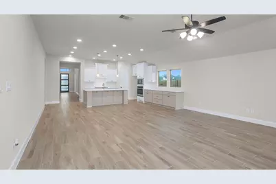 12735 Copperbush Drive, Conroe, TX 77302 - Photo 5