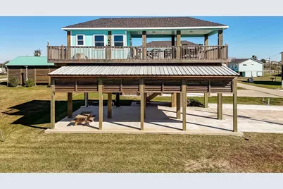 109 Ocean Tide Drive, Crystal Beach, TX 77650 - Photo 5