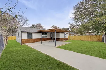 5719 Southwind Street, Houston, TX 77033 - Photo 1