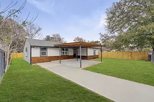 5719 Southwind St, Houston, TX 77033 - Photo 1