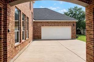 4514 Village Forest Dr, Sugar Land, TX 77479 - Photo 11