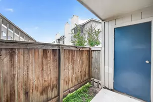 3919 Fairmont Pkwy, Pasadena, TX 77504 - Photo 27