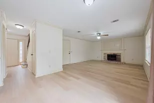 3614 Bee Bayou Ln, Sugar Land, TX 77479 - Photo 5