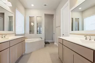 50 Wyatt Oaks Dr, The Woodlands, TX 77375 - Photo 23