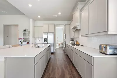 50 Wyatt Oaks Drive, The Woodlands, TX 77375 - Photo 11