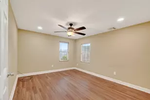 807 #807 Ruth St St, Baytown, TX 77520 - Photo 29