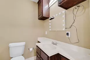 807 #807 Ruth St St, Baytown, TX 77520 - Photo 27