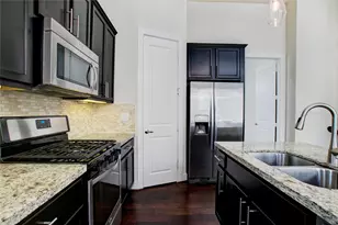 48 N Hutcheson St, Houston, TX 77003 - Photo 9