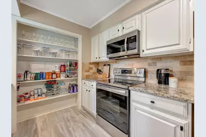 16570 Space Center Boulevard, Houston, TX 77058 - Photo 11