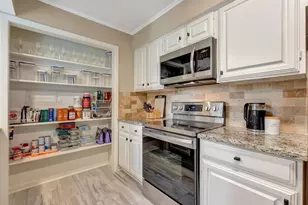 16570 Space Center Blvd, Houston, TX 77058 - Photo 11