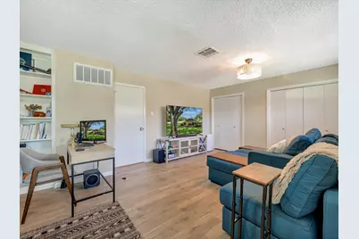 16570 Space Center Boulevard, Houston, TX 77058 - Photo 27