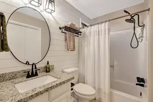 16570 Space Center Blvd, Houston, TX 77058 - Photo 29